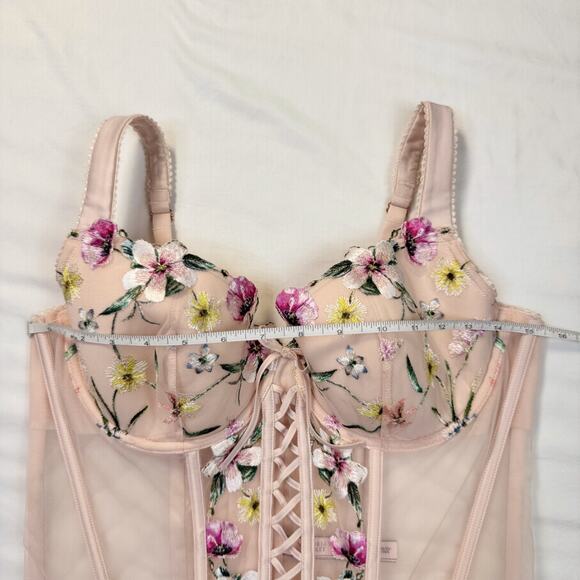 Victoria’s Secret Floral Embroidered Corset Bustier XL Coquette Festival Bridal - Picture 6 of 14